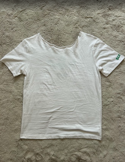 Éire Claddagh Tee – Off the Shoulder (Wonky / Green / S)