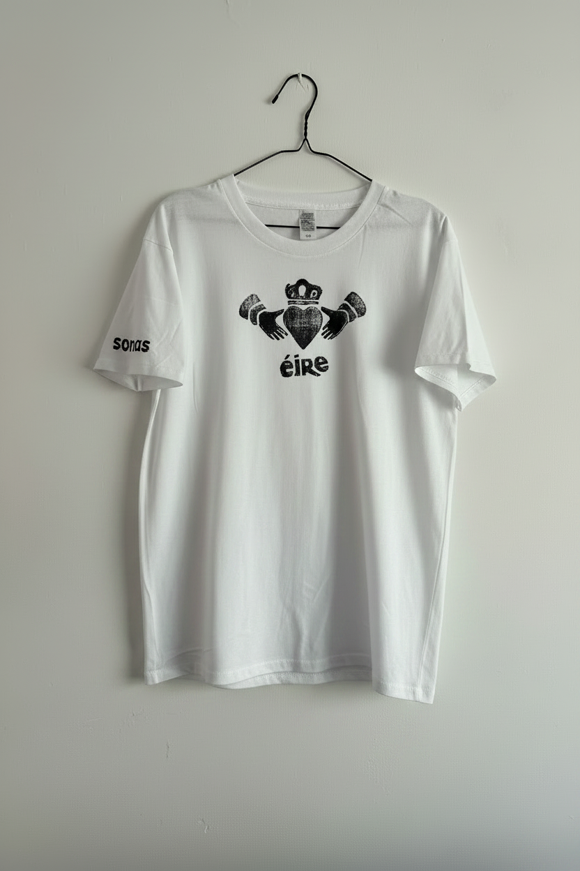Éire Claddagh Tee